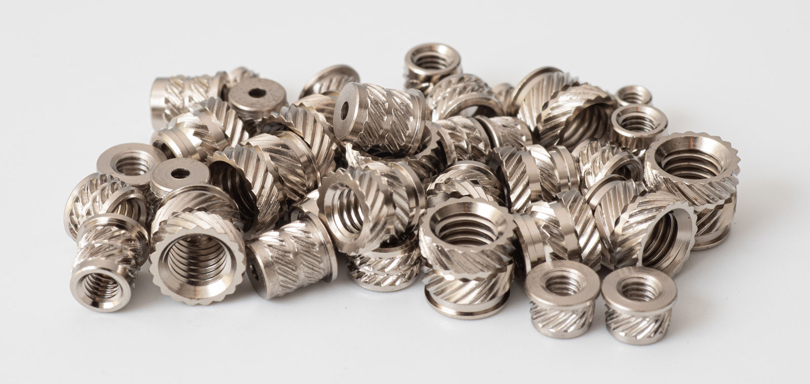 インサートナットの無電解ニッケルめっき